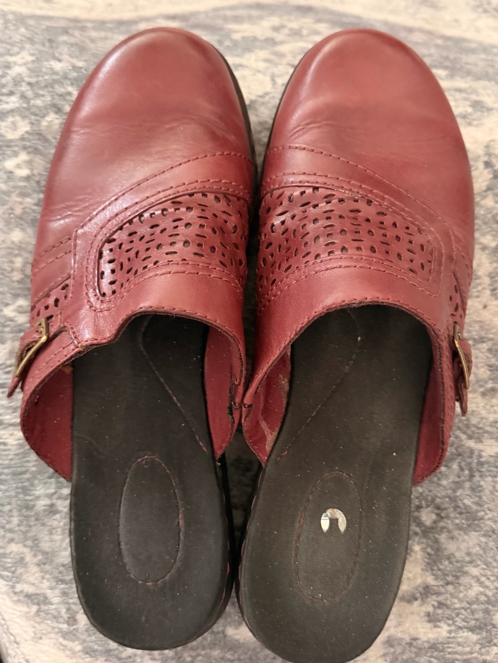 Clarks Women's Burgundy Red Leather Slip-On Mules